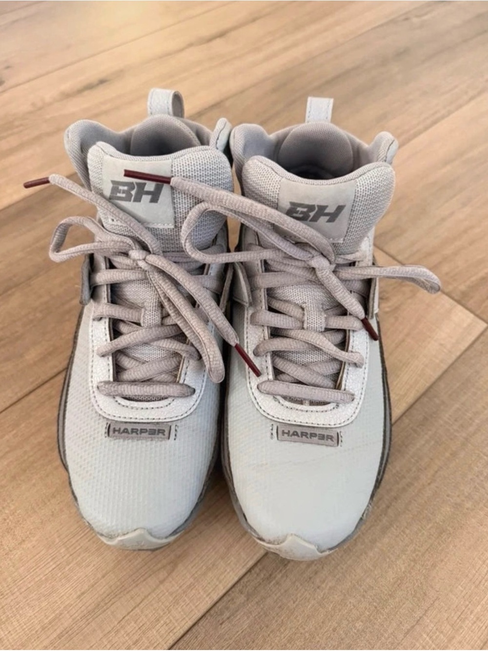 Under Armour Kids Harper Light Gray Cleats